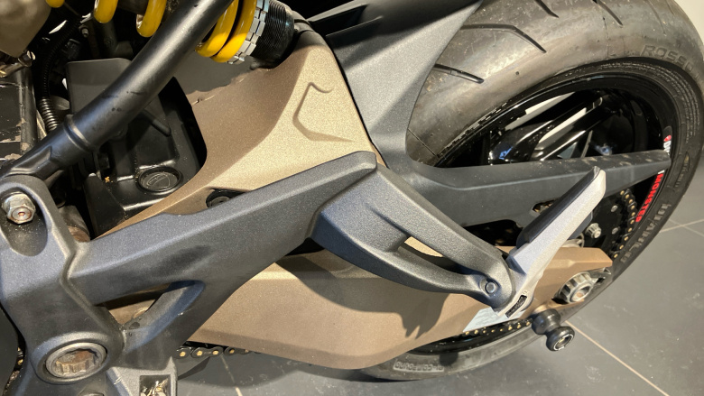 Ducati Monster 821 (15MY)